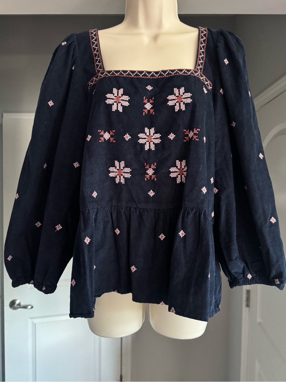 Madewell Navy Bohemian Peasant Blouse with Pink Embroidery Size Large
